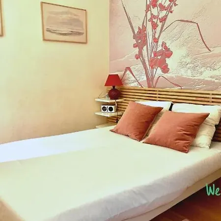 Attractive T2 Flat On Place De La Bourse Lejlighed *