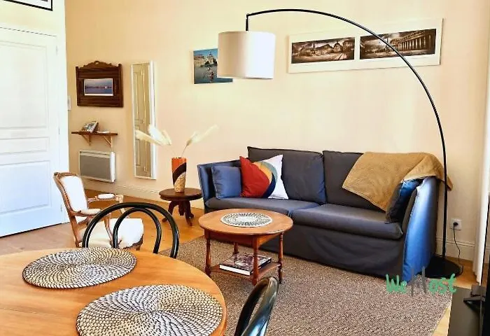 Attractive T2 Flat On Place De La Bourse Apartamento Burdeos